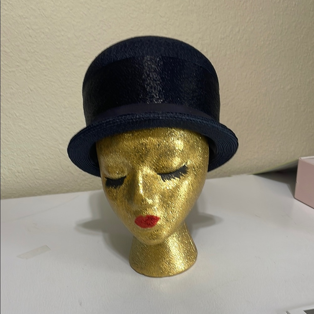 VINTAGE Womens Navy Blue Bucket Hat With Ribbon Band And Bow. Sue Lee By Irving